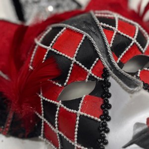 maska karnawalowa i karnawałowa