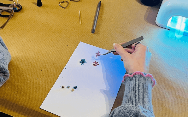 13warsztaty-bizuteria-z-zywicy