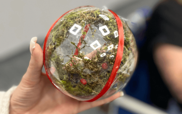 13warsztaty-swiateczna-kula-sniezna