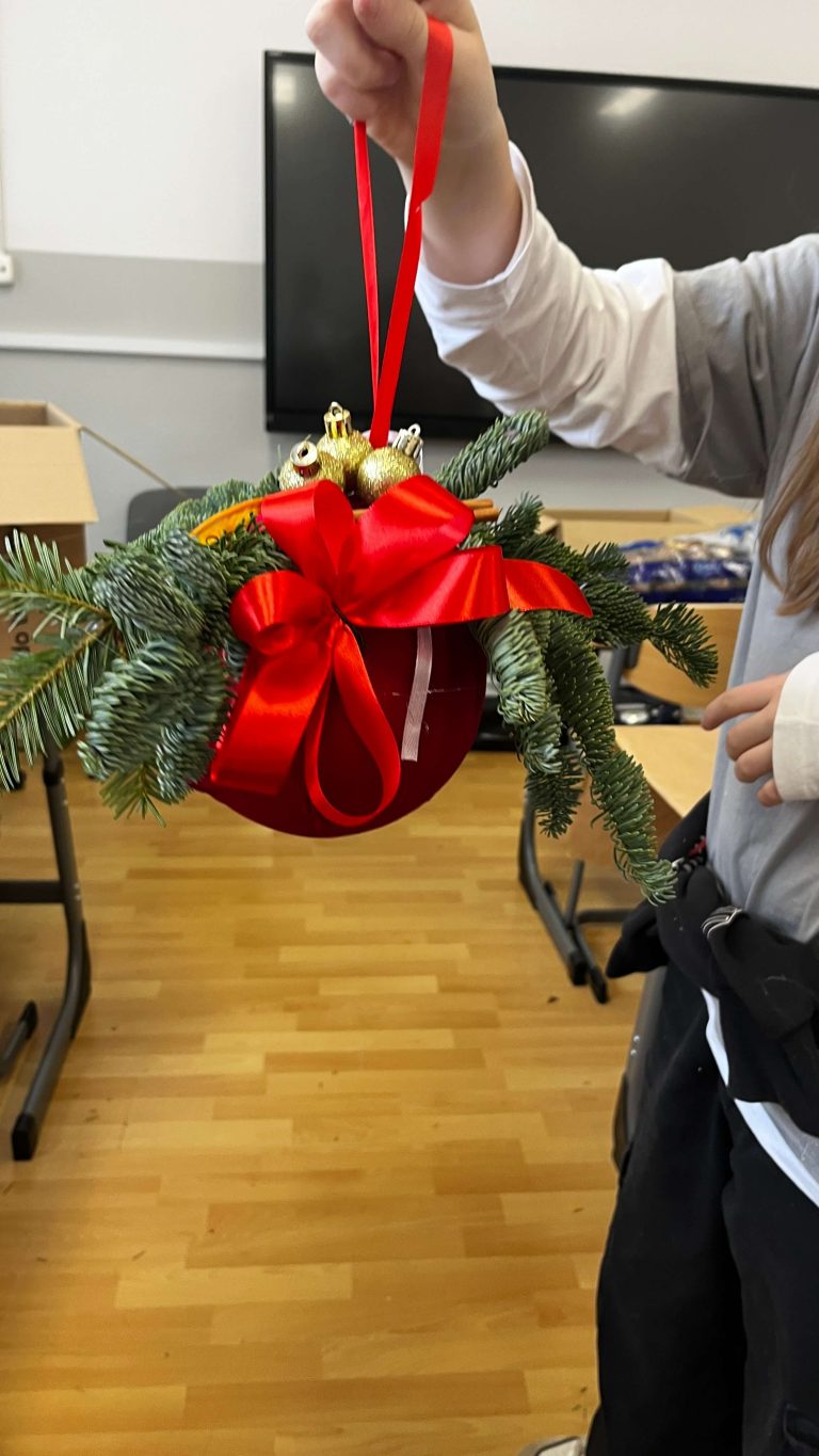 warsztaty-swiateczna-kula3